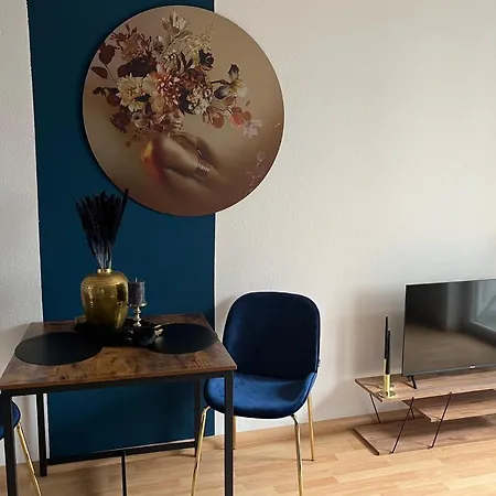 Apartment Mit Guten Anbindungen Maagdenburg Buitenkant foto
