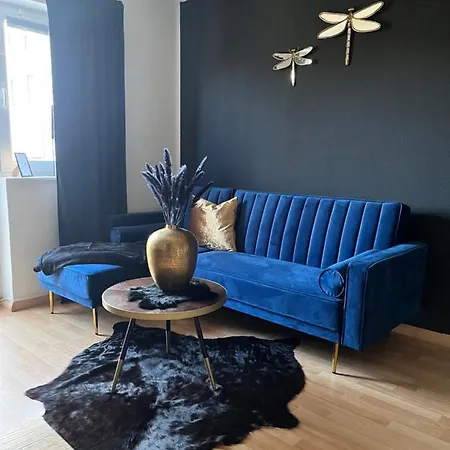 Apartment Mit Guten Anbindungen Maagdenburg Buitenkant foto