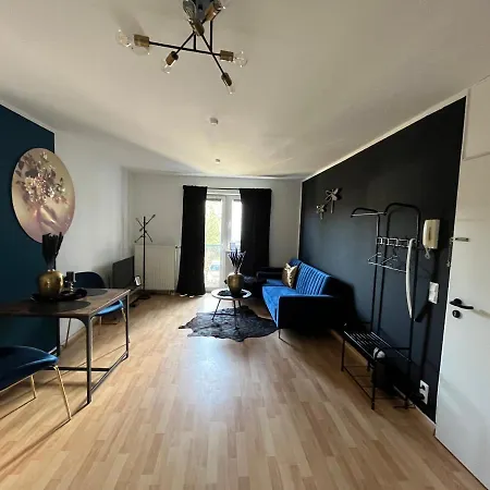 Apartment Mit Guten Anbindungen Maagdenburg Buitenkant foto